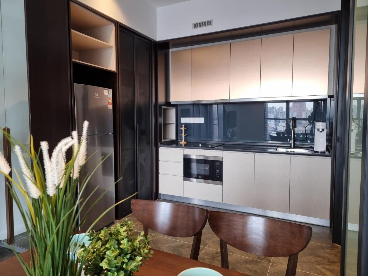 Scarletz Suites Klcc By De Harlequins Guesthouse Kuala Lumpur Extérieur photo
