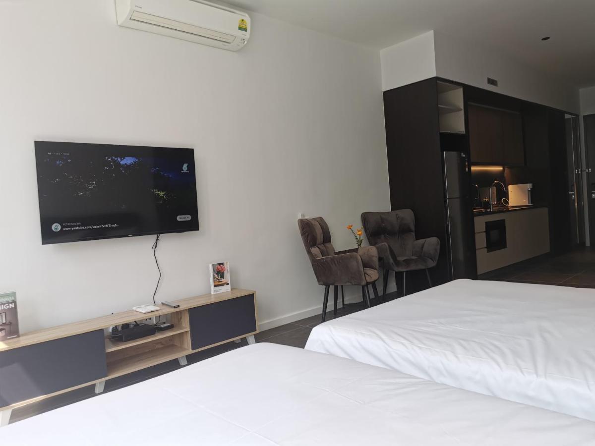 Scarletz Suites Klcc By De Harlequins Guesthouse Kuala Lumpur Extérieur photo