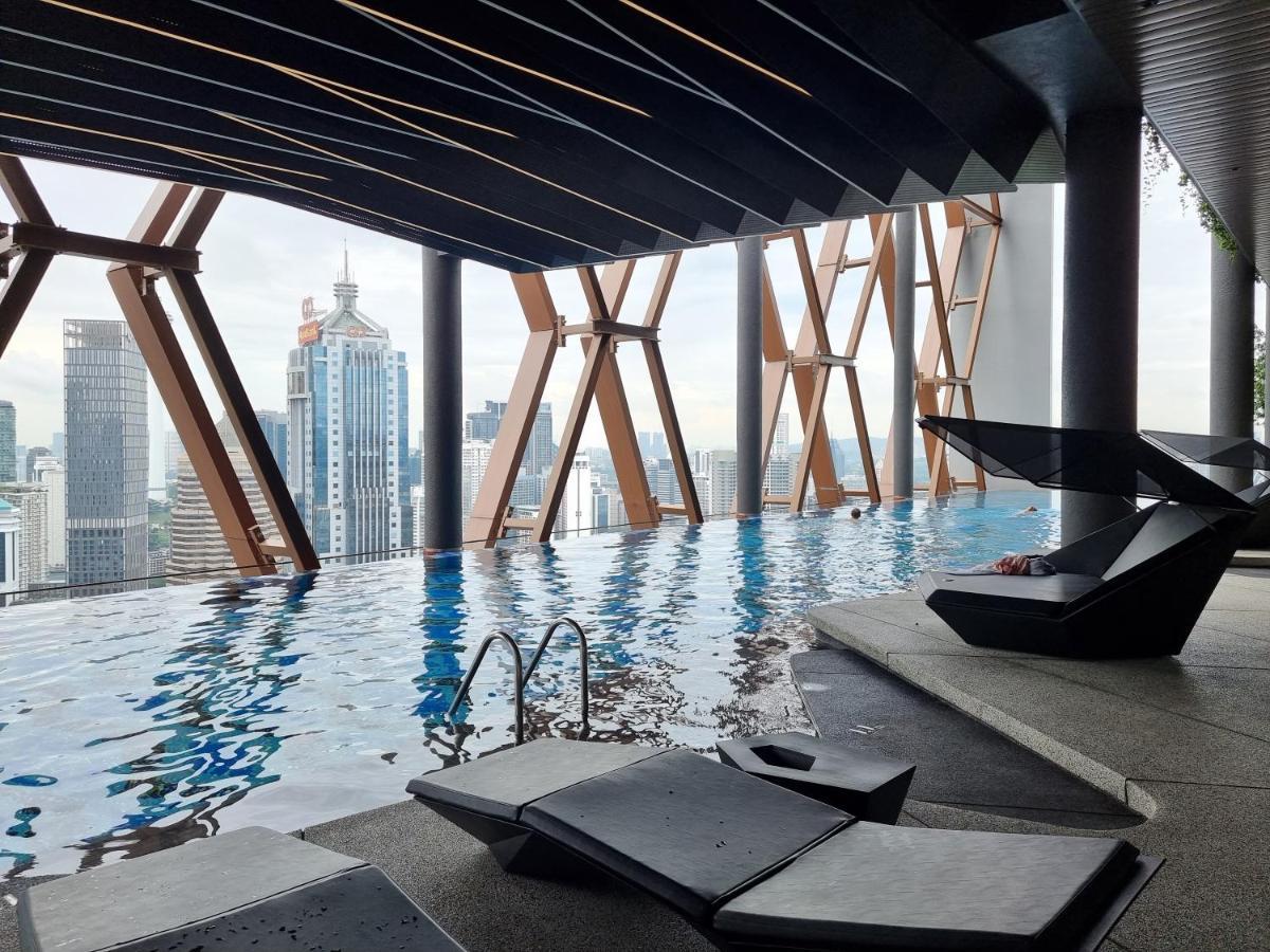 Scarletz Suites Klcc By De Harlequins Guesthouse Kuala Lumpur Extérieur photo