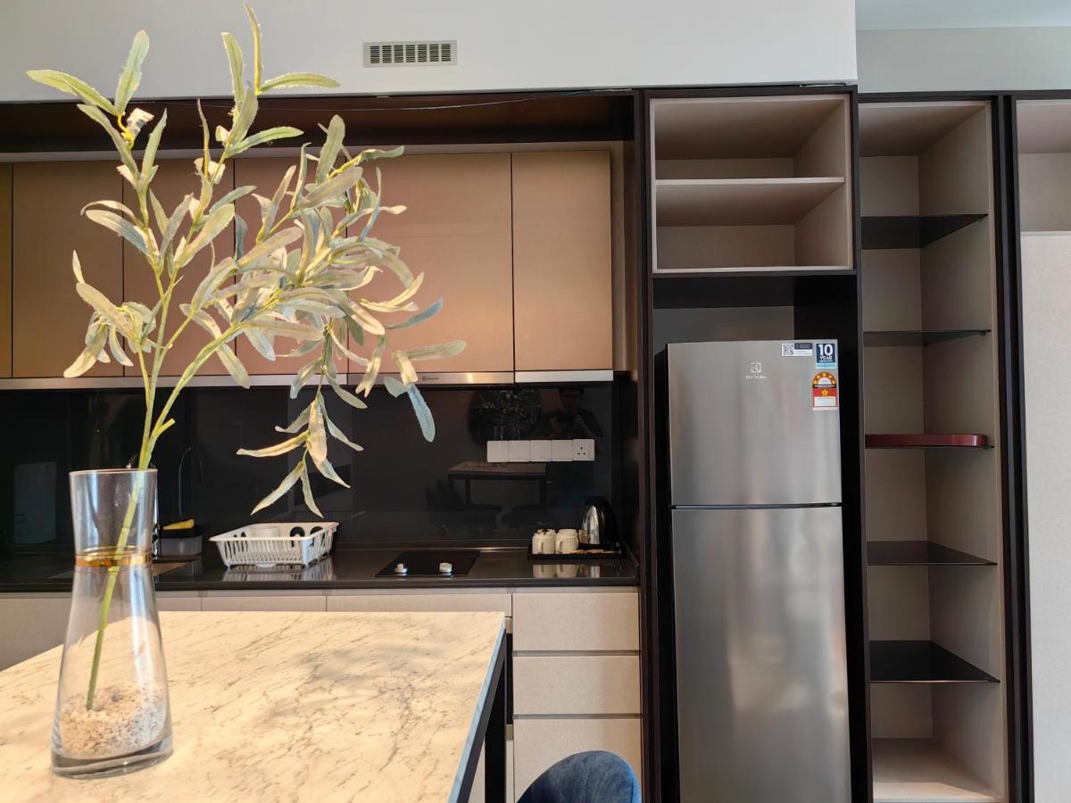 Scarletz Suites Klcc By De Harlequins Guesthouse Kuala Lumpur Extérieur photo